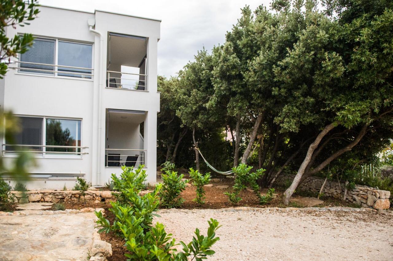 Apartments Jedro Petrcane Esterno foto
